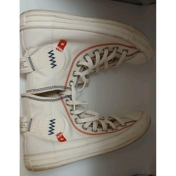 Converse Chuck Taylor All Star High Tops Logo Tag Vintage White A06104C Sneakers - Picture 4 of 16